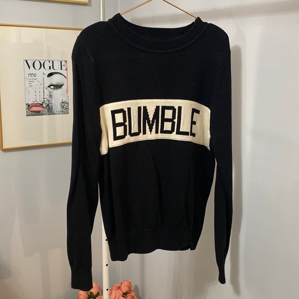 AUTHENTIC HILLFLINT BUMBLE BLACK AND WHITE PULLOVER SWEATER SIZE M